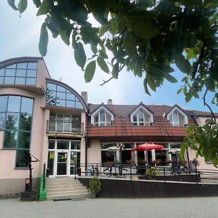 Hotel Colchi Uničov Dış mekan fotoğraf
