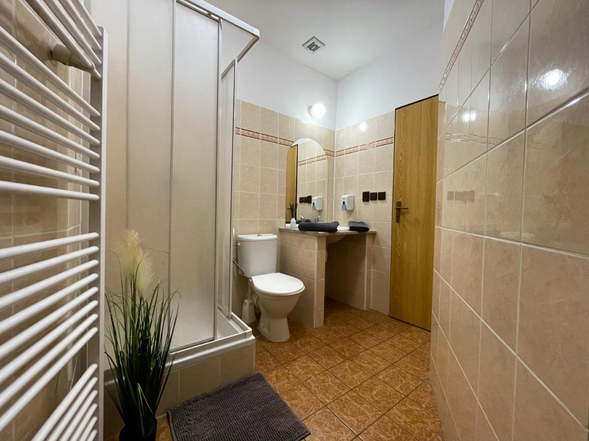 Hotel Colchi Uničov Dış mekan fotoğraf