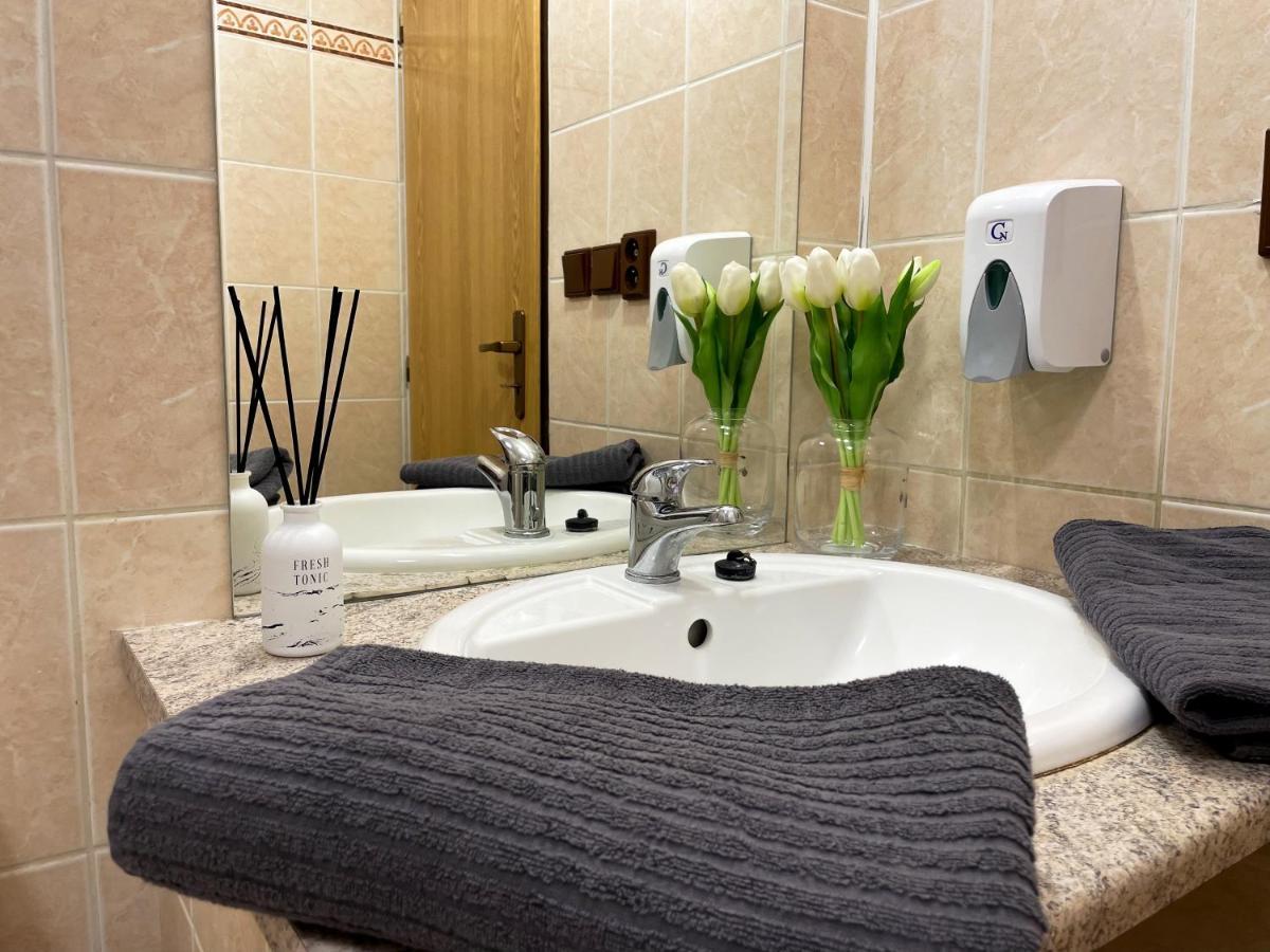 Hotel Colchi Uničov Dış mekan fotoğraf